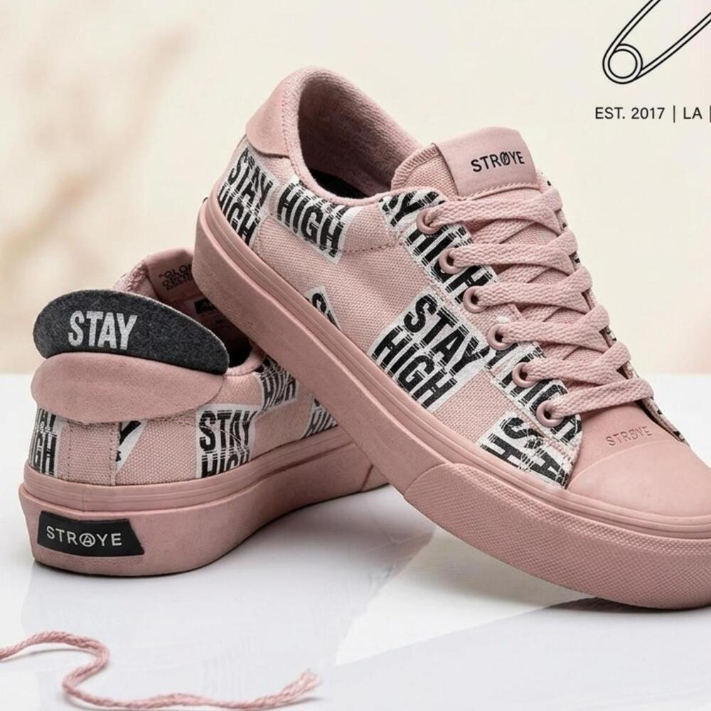 STRAYE Pink & Black Typography Low-Top Skate Sneakers Dusty Pink